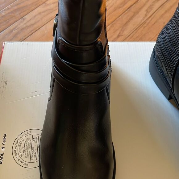 Baretraps Stratford Black Leather Wide Calf Knee-High Riding  Boots - Picture 5 of 12